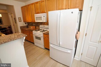 2111 Ganton Green in Ellicott City, MD - Building Photo - Building Photo