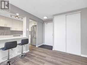 665 Bathgate Dr in Ottawa, ON - Building Photo - Building Photo