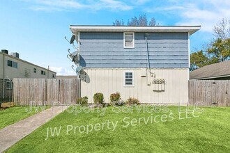 204 Wilker Neal Ave in River Ridge, LA - Building Photo - Building Photo