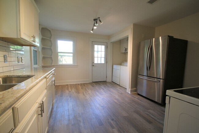 property at 3320 W 5th St