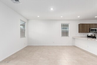 9812 W Catalina Dr in Phoenix, AZ - Building Photo - Building Photo