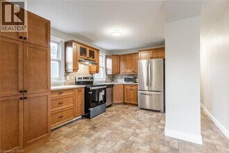 129 E 22nd St in Hamilton, ON - Building Photo - Building Photo