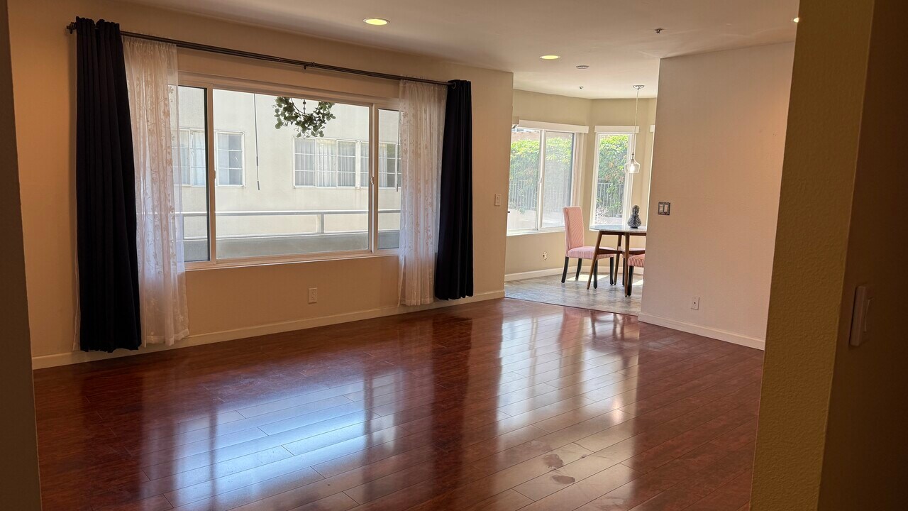 3290 Sixth Ave in San Diego, CA - Building Photo