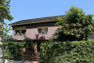 120-122 S Maple Dr in Beverly Hills, CA - Building Photo - Building Photo