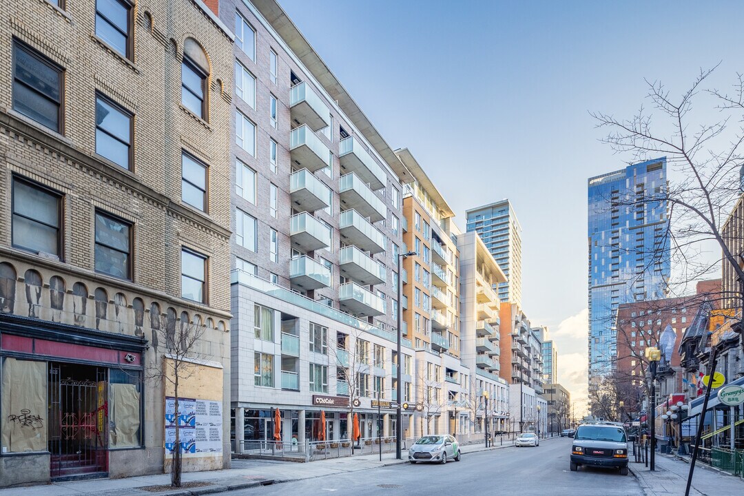 1235 Bishop in Montréal, QC - Building Photo