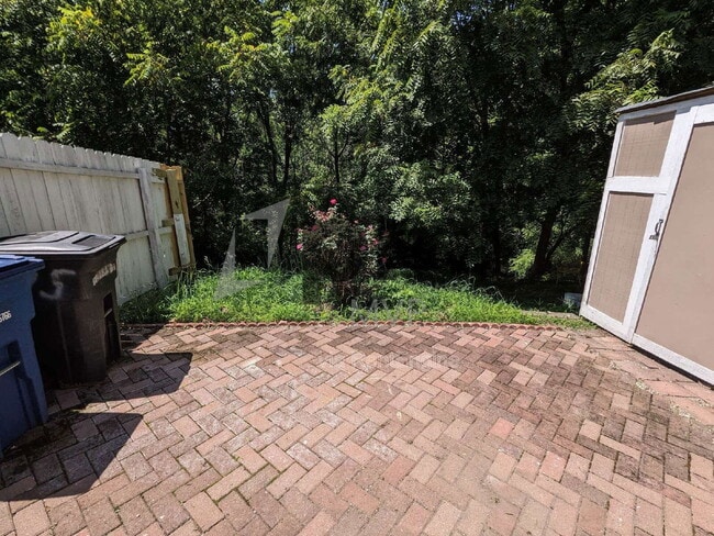 7490 Stonetrail Way in Reynoldsburg, OH - Building Photo - Building Photo