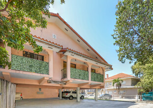 1348 SW 2nd St in Miami, FL - Building Photo - Building Photo