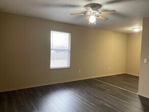 1716 N Ozark Ave in Springfield, MO - Building Photo - Building Photo