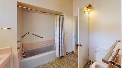 50 La Entrada Ave in San Luis Obispo, CA - Building Photo - Building Photo