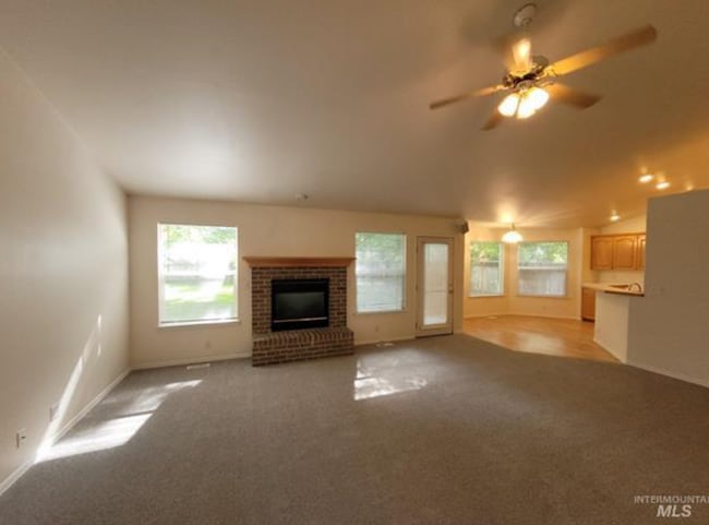 1948 E Laurelwood Dr in Eagle, ID - Building Photo - Building Photo