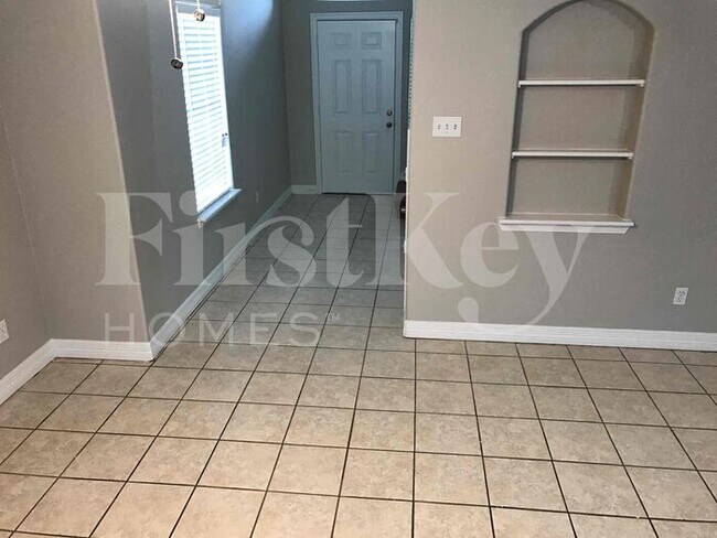 214 N Native Ln in Houston, TX - Building Photo - Building Photo