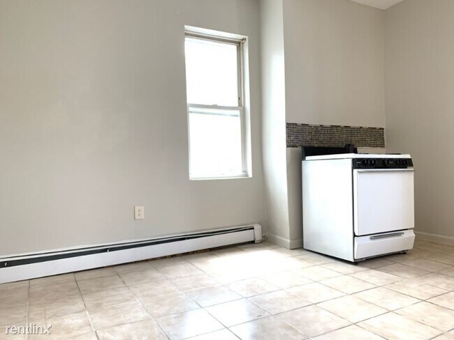 103 Woodlawn Ave in Jersey City, NJ - Building Photo - Building Photo