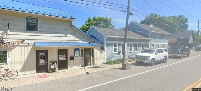 property at 28 East St
