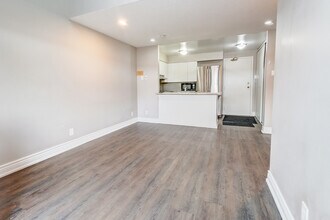 41 Vly Vw Rd in Kitchener, ON - Building Photo - Building Photo