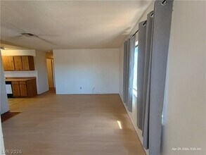 6228 Ilanos Ln in Las Vegas, NV - Building Photo - Building Photo