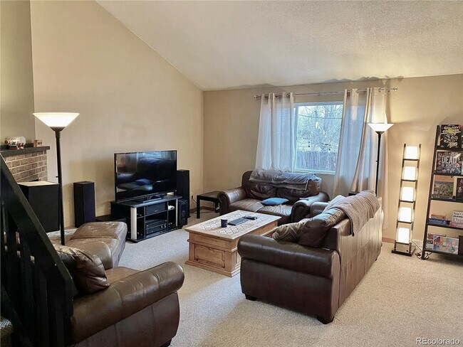 1322 Vivian St in Golden, CO - Foto de edificio - Building Photo