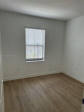 310 NE 12th St in Florida City, FL - Building Photo - Building Photo