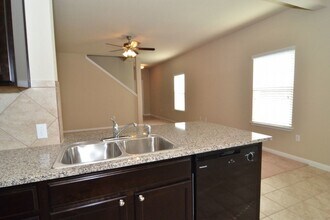 261 Northern Flicker St in Kyle, TX - Building Photo - Building Photo