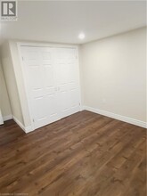 25 Strathmere Pl in Guelph, ON - Building Photo - Building Photo