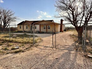 2621 N Vega Ave in Odessa, TX - Building Photo - Building Photo