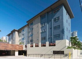 1310 Pensacola St in Honolulu, HI - Building Photo