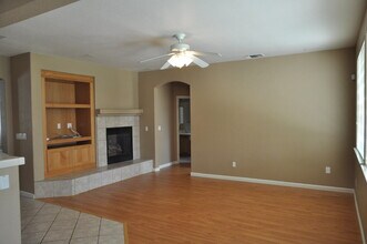 108 Lone Oak Ct in Roseville, CA - Building Photo - Building Photo