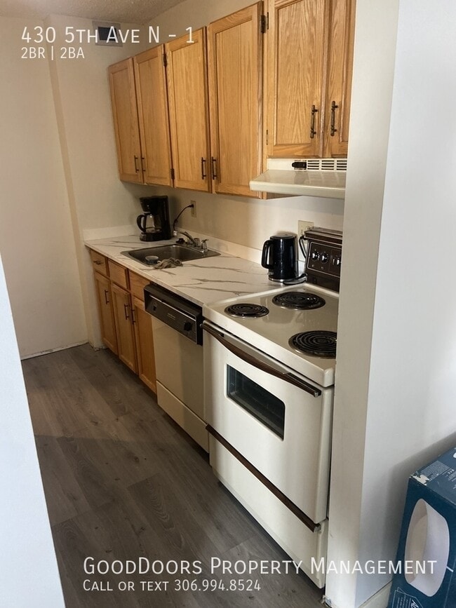 430 5th Ave N in Saskatoon, SK - Building Photo - Building Photo