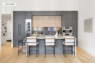 57 Lispenard St in New York, NY - Building Photo - Building Photo