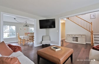 2764 Olympic Ct in Aurora, IL - Building Photo - Building Photo