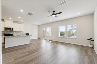 4237 Tin Hare Ln in Mableton, GA - Building Photo - Building Photo