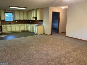 180 Dixon Rd in Demorest, GA - Building Photo - Building Photo