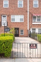 179-47 Eveleth Rd in Queens, NY - Building Photo