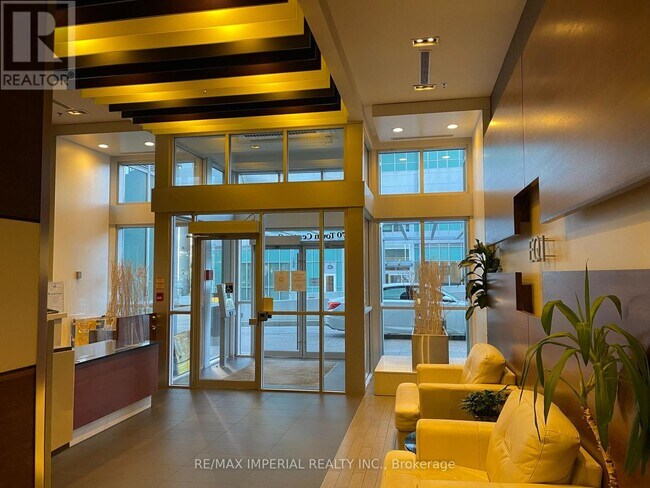 70 Town Centre Court in Toronto, ON - Building Photo - Building Photo