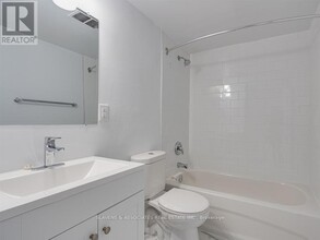 10-310 Garfella Dr in Toronto, ON - Building Photo - Building Photo