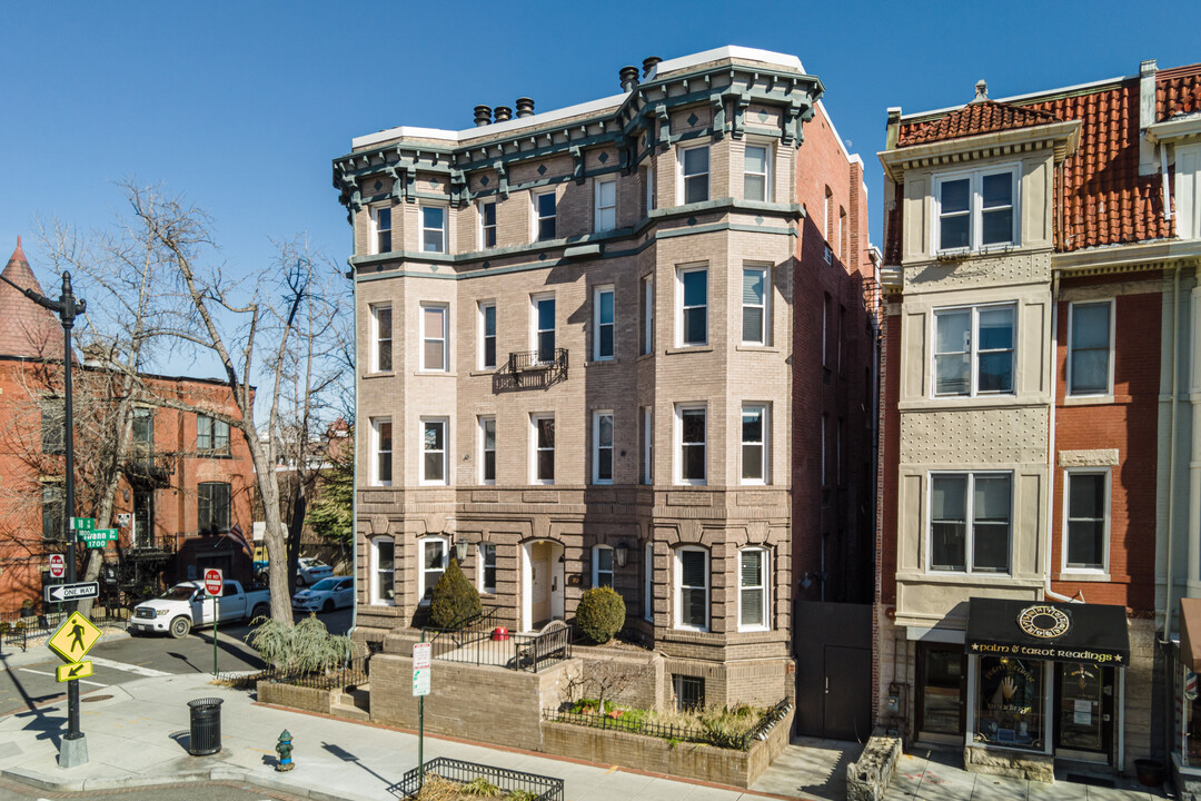 1815 18th St NW in Washington, DC - Building Photo