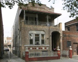 247 E 95th St in Brooklyn, NY - Building Photo