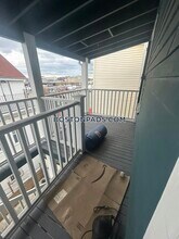 96 E Cottage St in Boston, MA - Building Photo - Building Photo