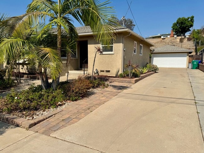 6887 Clara Lee Ave