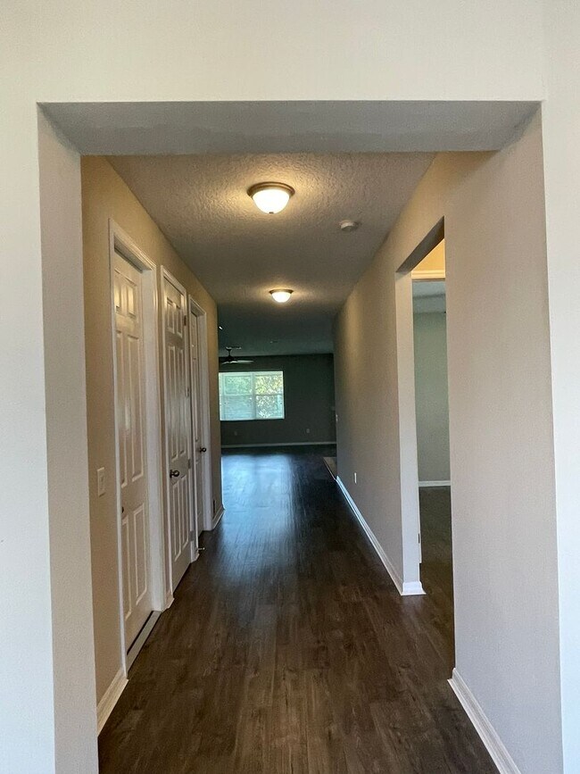 18759 Cortes Creek Blvd in Spring Hill, FL - Building Photo - Building Photo