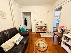 458 Park Dr, Unit 4 in Boston, MA - Foto de edificio - Building Photo