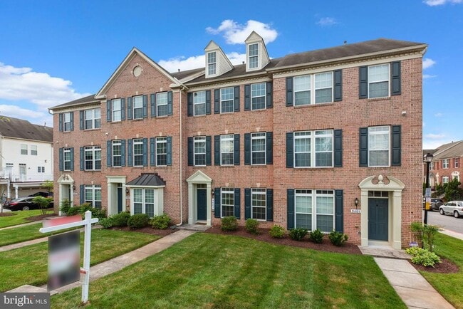 9403 Aston Villa in Ellicott City, MD - Foto de edificio - Building Photo