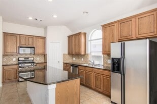 25609 Tiverton Forest Ct in Porter, TX - Building Photo