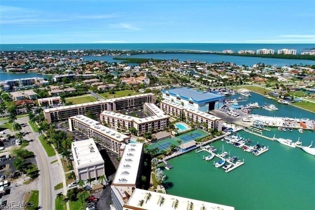 1011 Anglers Cove in Marco Island, FL - Building Photo - Building Photo