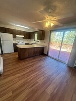 14415 E Mission Ave in Spokane Valley, WA - Building Photo