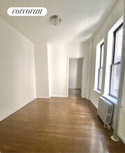 413 E 70th St in New York, NY - Foto de edificio - Building Photo