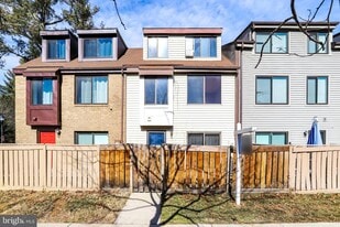 9930 Brookridge Ct in Gaithersburg, MD - Building Photo