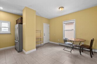 329 Washington St in Somerville, MA - Building Photo - Building Photo