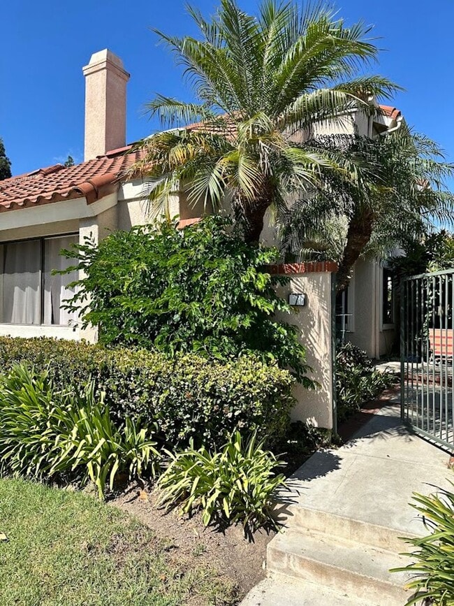 property at 7 Calabria