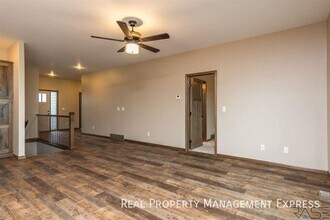 4 Bedroom 3 Bathroom Home for Rent in Sioux Falls, SD - Building Photo - Building Photo