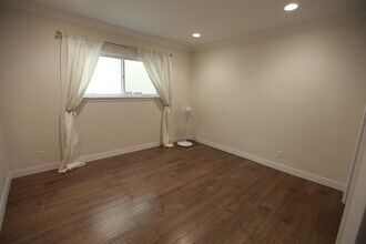 1143 6th St, Unit 104 in Santa Monica, CA - Foto de edificio - Building Photo